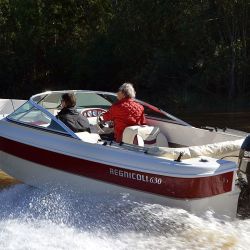 El astillero Regnícoli celebra 100 años como puntales de la industria náutica argentina.