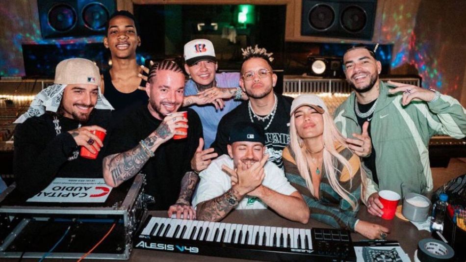 Maluma, KAROL G, Feid, DFZM, Ovy On The Drums, J Balvin, Maluma, Ryan Castro y Blessd