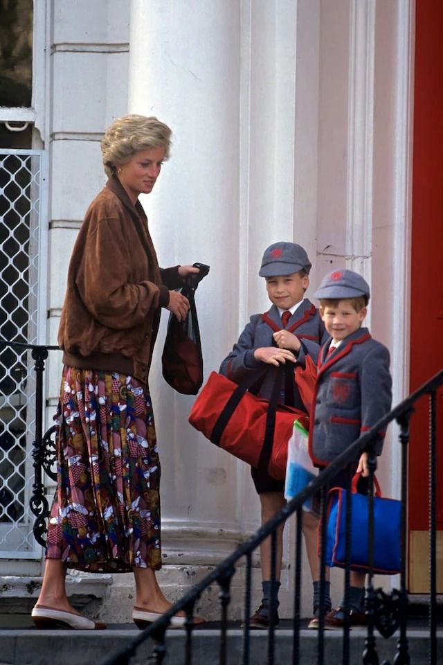 Diana de Gales junto a William y Harry de niños