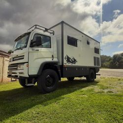 Visita a dos fábricas de casas rodantes en Brasil: Serro y Trailemar.