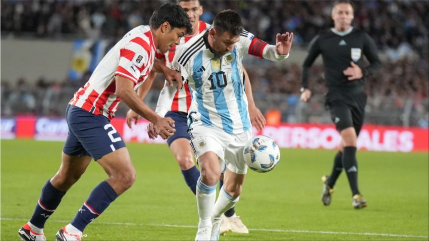 El último partido de Leo frente a Paraguay fue triunfo 1-0 en octubre de 2023.