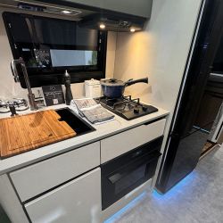 El interior del Nomade que presentó Marcopolo en la Expo Motorhome de Curitiba.