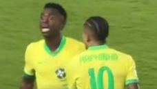 Vinicius y Raphinha vs Venezuela