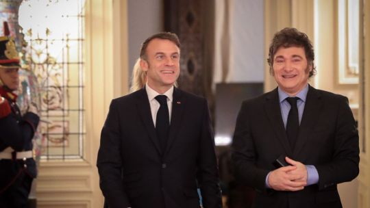 Inflación, ajuste y protestas en Francia: la crisis de Macron que Milei utiliza para reivindicar sus políticas económicas