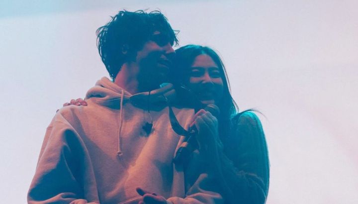 Jennie sorprendió a los fans del Camp Flog Gnaw al presentarse junto a Matt Champion en el escenario