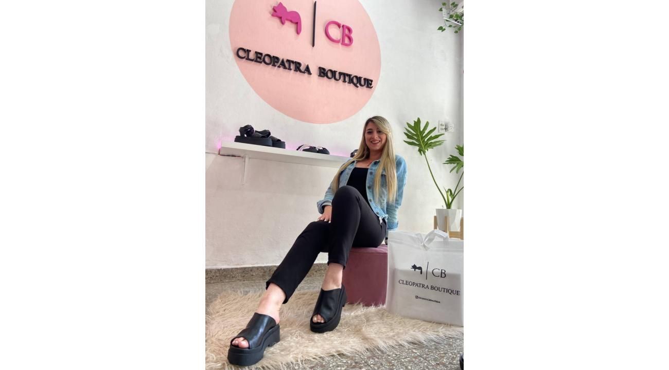 Bienvenidos a la presentación de Cleopatra Boutique, donde la moda se encuentra con la elegancia en cada paso que das