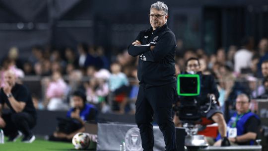 Head coach Gerardo Martino of Inter Miami looks on during the first half against Atlanta United in the Audi 2024 MLS Cup playoffs