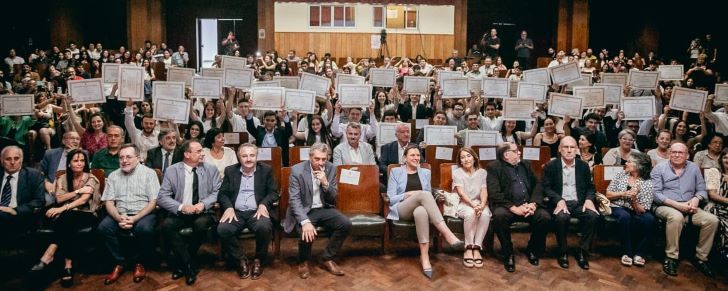 UNC. Acto de reconocimiento a los mejores promedios de la promoción 2023.