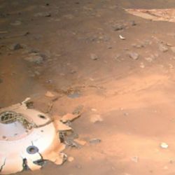 Lo que se encontró era parte del equipo de aterrizaje que se utilizó para bajar a la superficie de Marte a Ingenuity junto con el Rover Perseverance.
