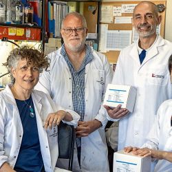 Equipo kit argentino Detectar | Foto:CEDOC