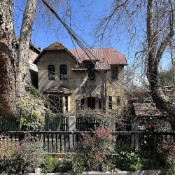 Con el micro Turistik se pueden visitar los principales atractivos de Santiago de Chile.