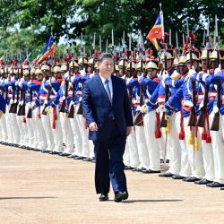 El presidente de Brasil, Luiz Inácio Lula da Silva, y su esposa, Rosangela da Silva, reciben calurosamente al presidente chino, Xi Jinping, y ofrecen una gran ceremonia de bienvenida previo a las conversaciones entre Xi y Lula, en Brasilia, Brasil. | Foto:Xinhua/Li Xueren