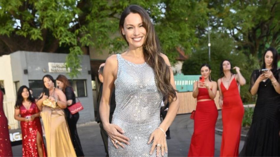 Pampita en la gala CARAS