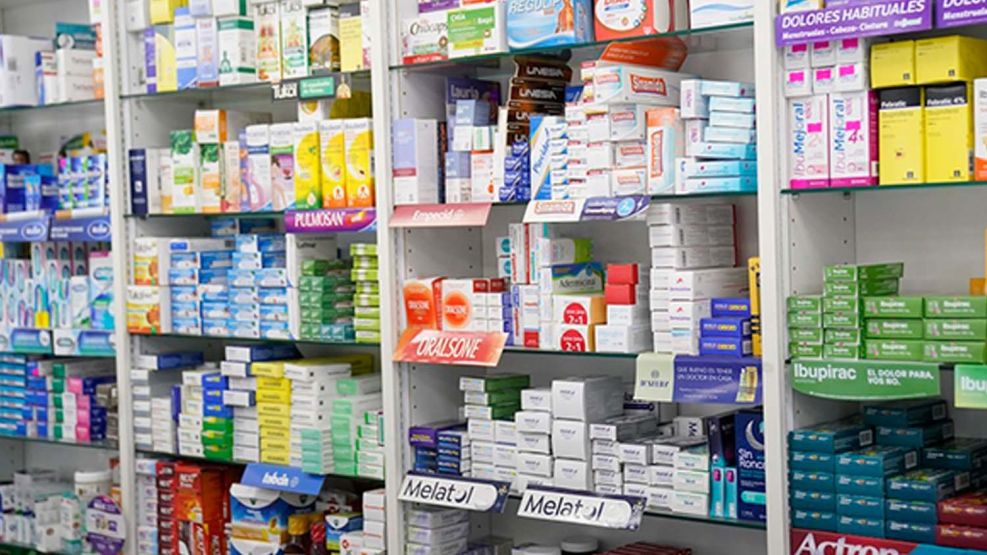 Farmacias se oponen a la venta de medicamentos en góndolas.