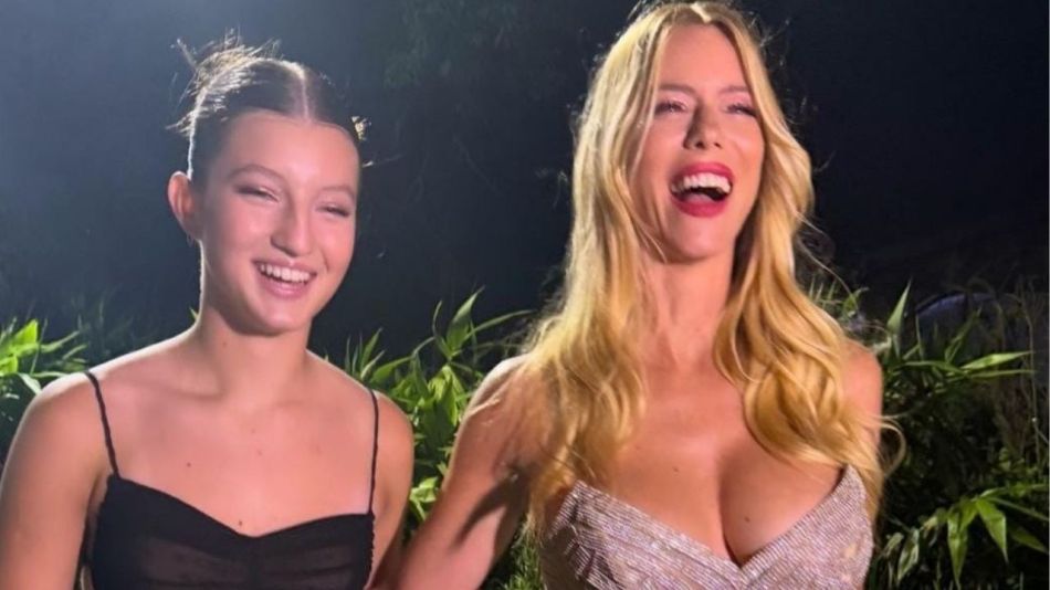 Allegra Cubero se unió a la tendencia naked dresses junto a Nicole Neumann en la Gala de CARAS