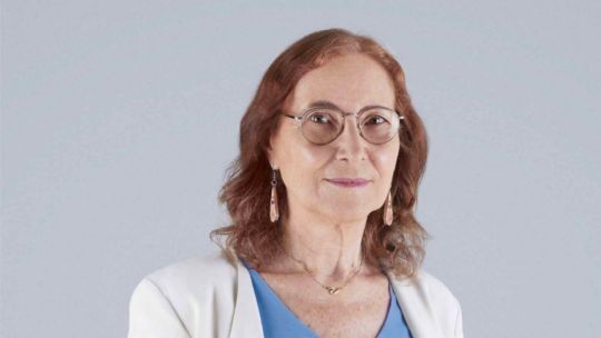 La matemática Alicia Dickenstein recibió el Premio Perfil por sus aportes a la Ciencia y la Tecnología