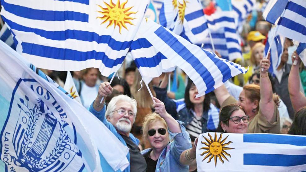 24_11_2024_uruguay_elecciones_apf_g