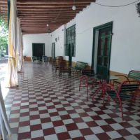 "La Familia Alvarez-Yaciofano: Un Legado de Tradición e Innovación"
