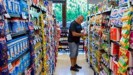 Rebote del consumo en CABA: supermercados crecen en 2025 mientras los mayoristas siguen en caída