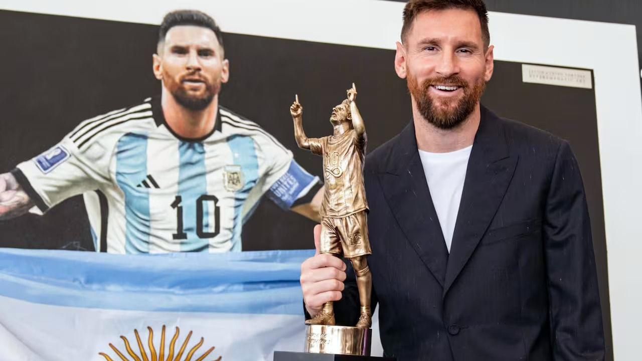 La estatuilla de Messi | Foto:CEDOC