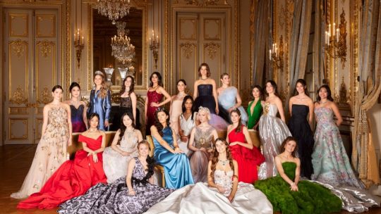 Cómo es Le Bal 2024: tradición de debutantes, elegancia y altruismo en el icónico Shangri-La de París