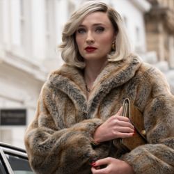 Sophie Turner se transforma en Joan