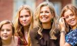 Máxima Zorreguieta y sus tres hijas posaron con las prendas tendencia del momento  