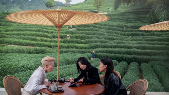 Wim Wenders y Tilda Swinton se unen para anunciar el próximo desfile Métiers d'art de Chanel en China