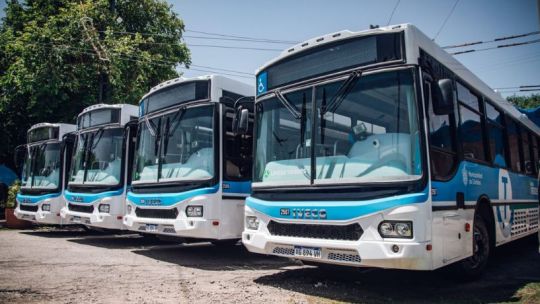 Ciudad de Córdoba: comienzan a circular los nuevos colectivos a GNC en las líneas A1, B1 y C1