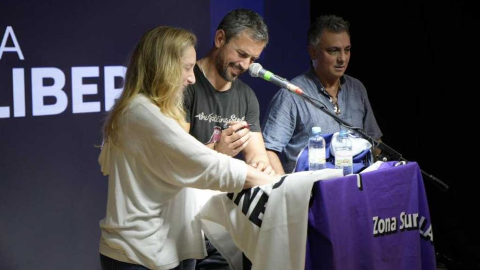 Acto de lanzamiento de La Libertad Avanza en La Plata