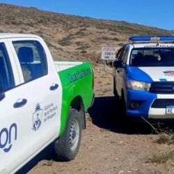 En los controles se procedió a decomisar un total de 77 truchas arcoíris. Además, se labraron 27 actas de infracción y secuestraron 16 equipos de pesca. 