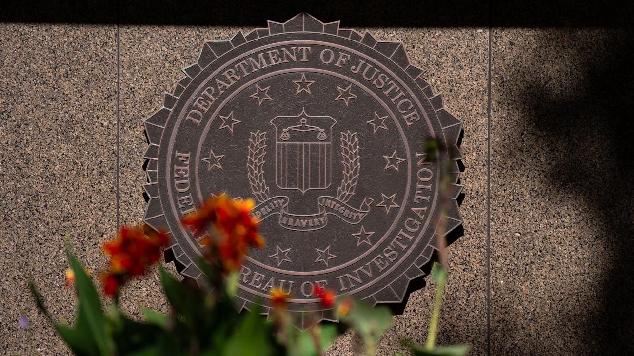 Donald Trump accedió a que el FBI verifique los antecedentes de sus ...