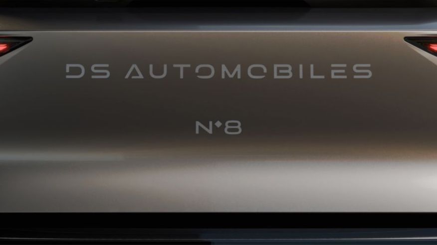 DS Automobiles N°8