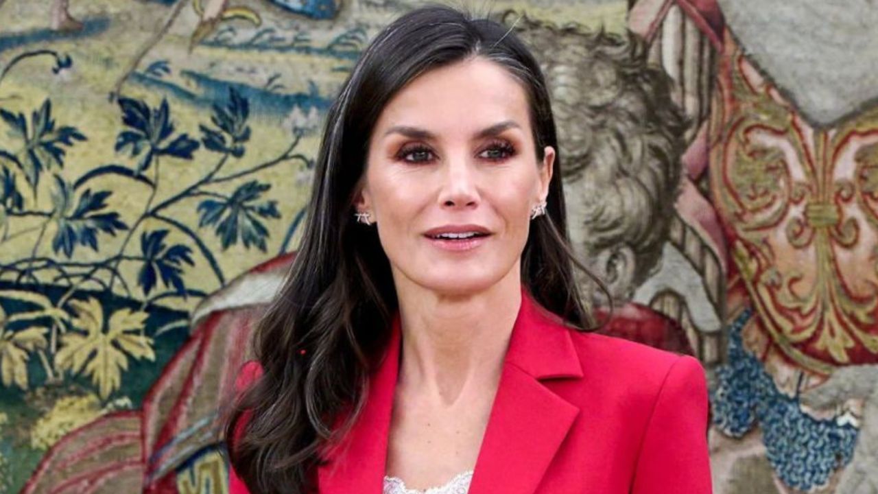 Diversión frente al volante e infracciones tapadas por la casa real, el motivo por el que Letizia Ortiz acumula muchas multas en España | Caras