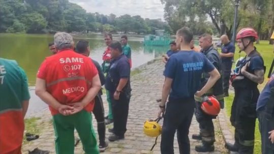 Intenso operativo: sigue la búsqueda del hombre que entró a nadar a los Lagos de Palermo y nunca salió