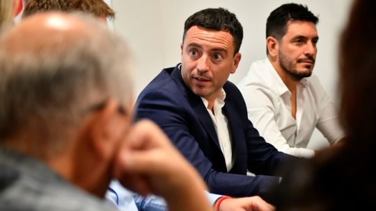 ¿Revés para De Loredo?: La oposición bloqueó la prórroga de Ferrer y obliga a la UCR cordobesa a ir a internas