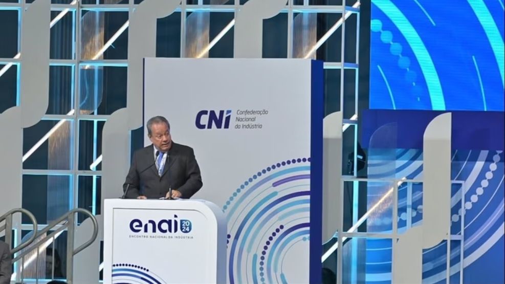 Ricardo Albán, presidente la CNI