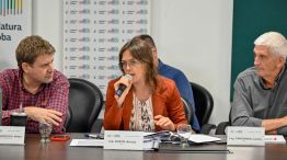 Brenda Austin y los radicales en la comisión de Presupuesto