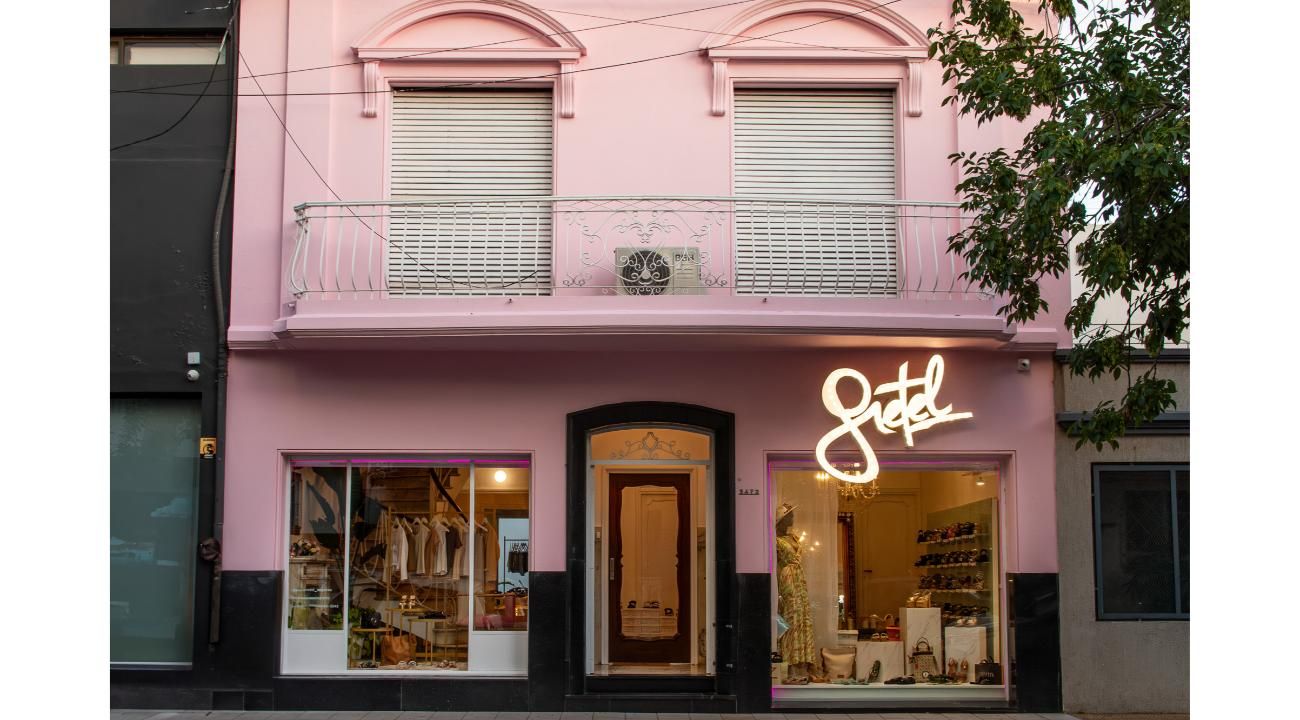 GRETEL ZAPATOS: Un Icono de la Moda que llega a todo el País