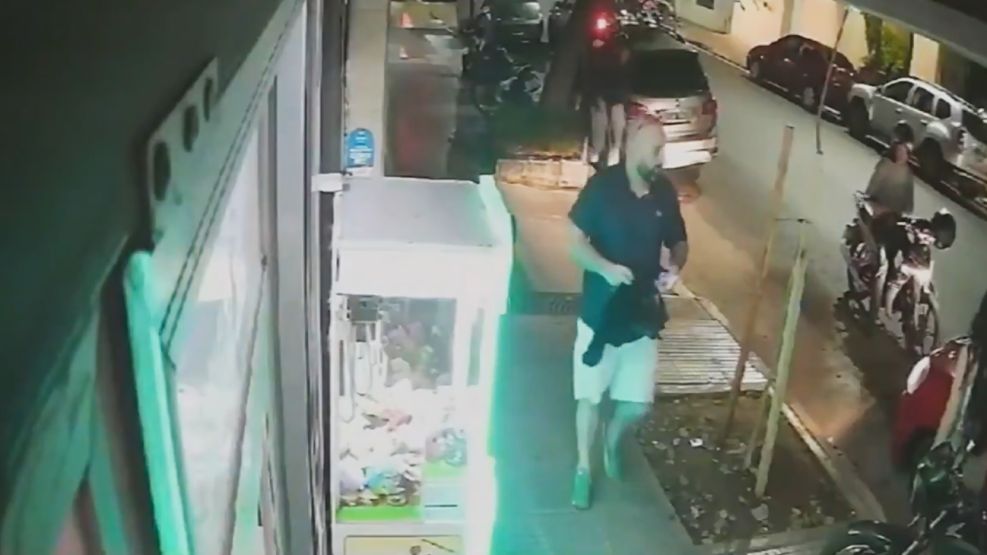 Matan a quemarropa a un hombre en la puerta de un kiosco en Recoleta