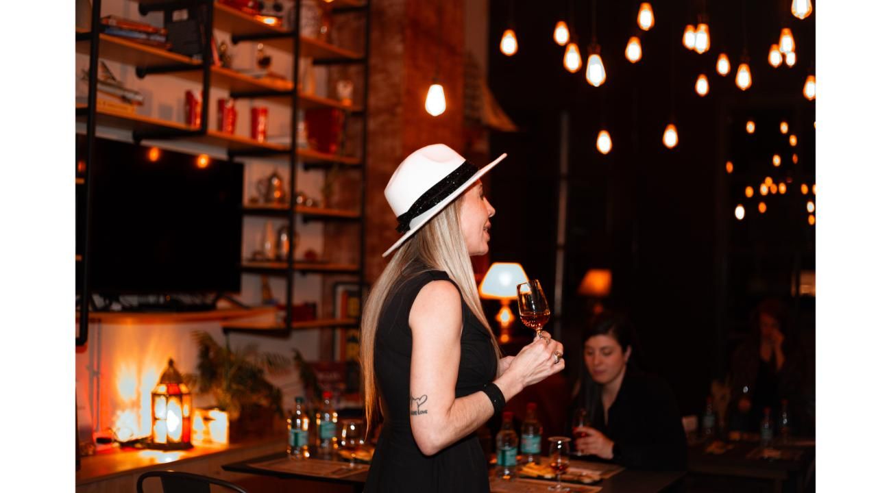 "La Mujer que Rompió Barreras y Creó el Mejor Whisky Artesanal de Argentina"