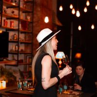 "La Mujer que Rompió Barreras y Creó el Mejor Whisky Artesanal de Argentina"