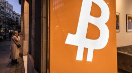 Bitcoin Nears $90,000 as Crypto Market Exceeds Pandemic-Era Peak