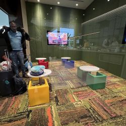Experiencias de viaje en Copa Airlines: disfrutar de la Clase Ejecutiva y descansar entre conexiones en el Copa Club de Tocumen.