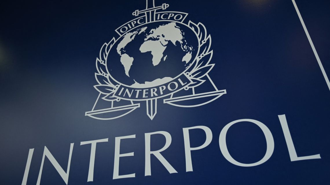 Interpol.