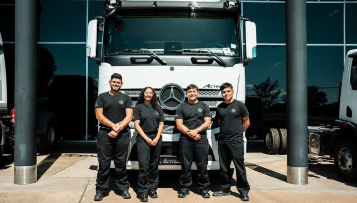 Así fue la graduación de la segunda edición "TruckCionar Futuro" de Mercedes-Benz