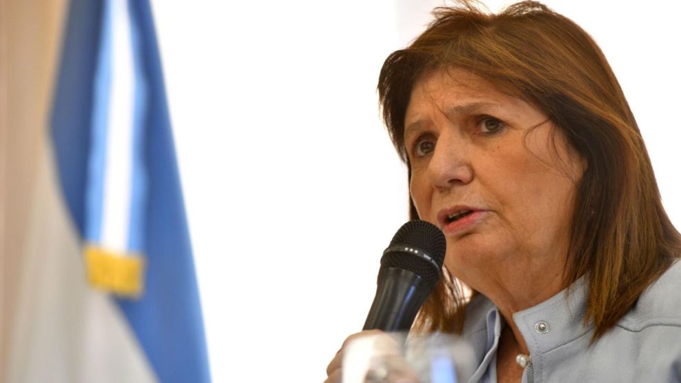 Patricia Bullrich aseguró que el gobierno venezolano toma rehenes para “asegurarse su impunidad”