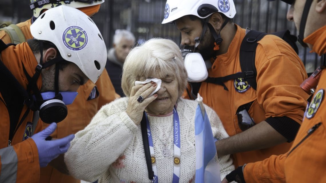 Encuesta: la imagen de Javier Milei creció 5 puntos, pero el 62,5 % cree que el Gobierno “trata mal” a los jubilados