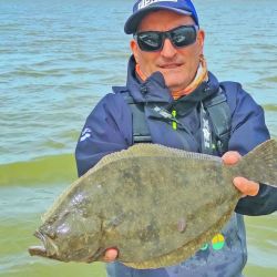 Las primeras corvinas ya están  dando qué hablar pese a que la historia recién comienza y el pez elefante pisó fuerte en toda la costa.