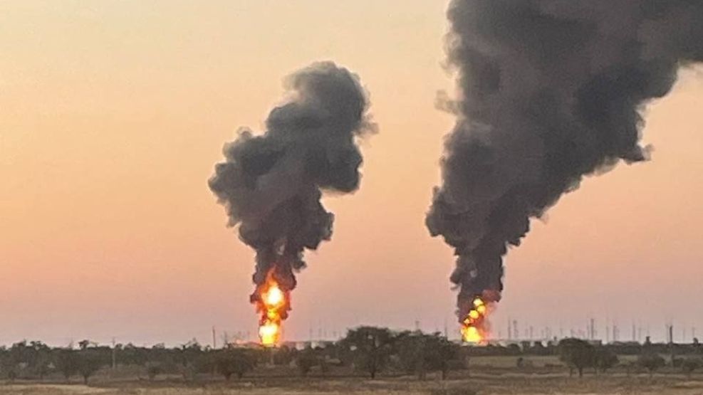 Ucrania lanzó drones y misiles contra refinería en Rostov.